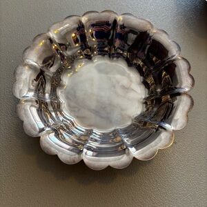 Sheridan Silver Electro-Plated Scalloped Edge Trinket Dish Set of 2 - (C1326B)